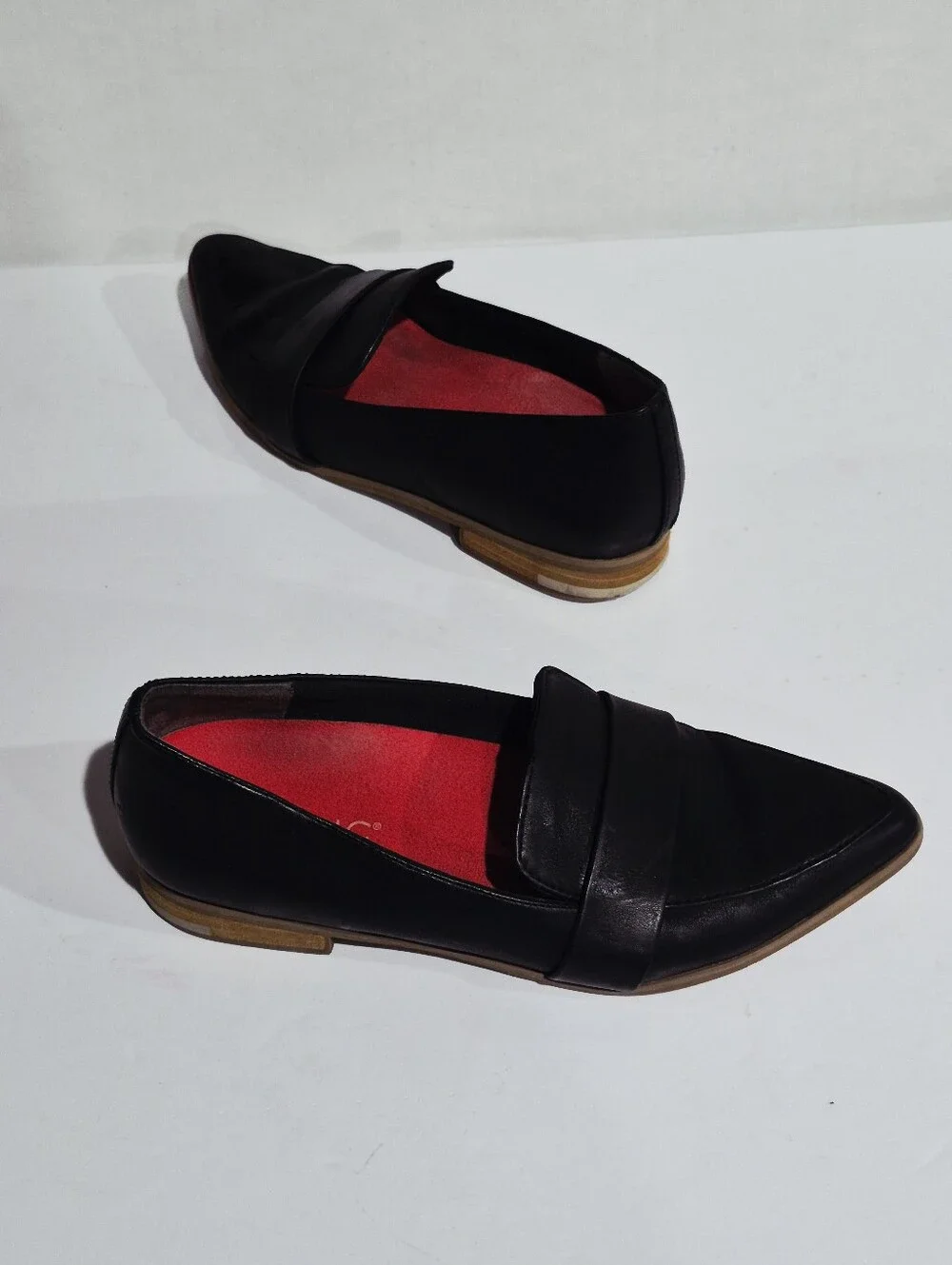 Dr. Scholl's Faxon Black Pointed Toe Slip-On Loafers Size 7M